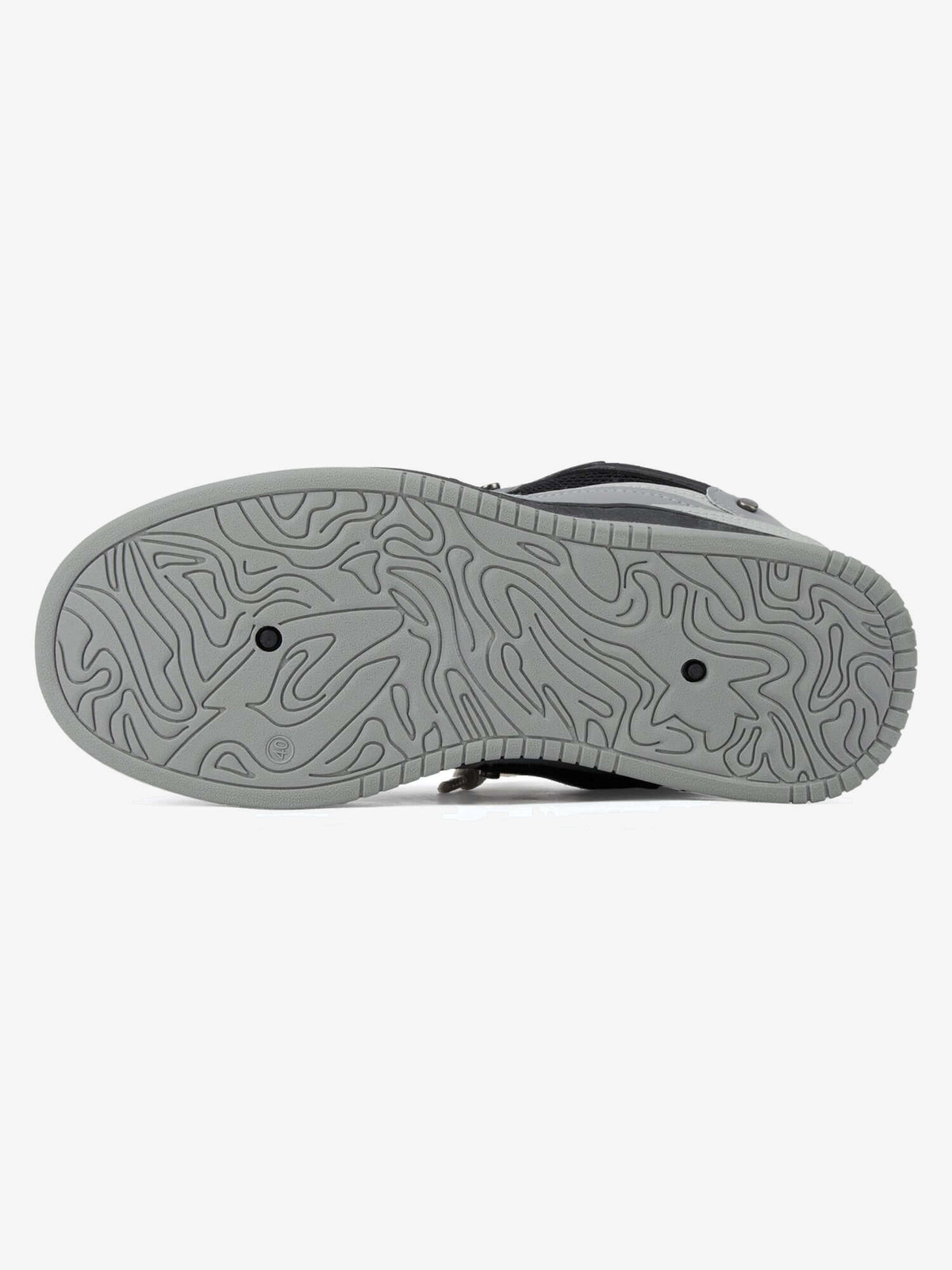 Letter patch skate shoes – detail view | XoKool