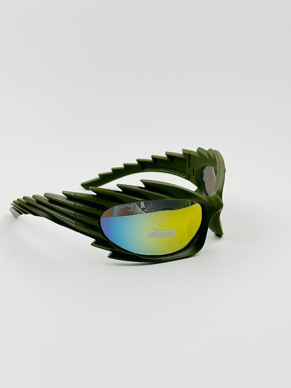 Spike sunglasses – Olive green, angle | XoKool