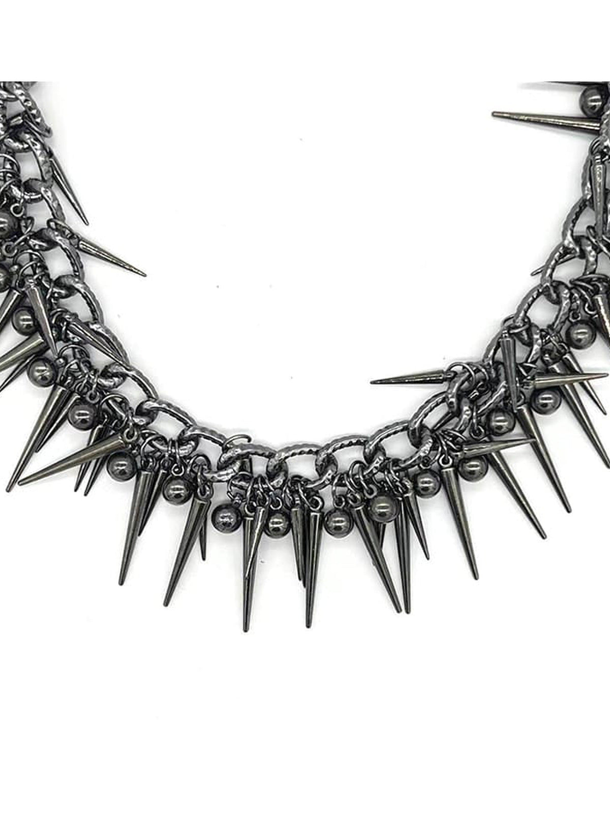 Wallet Chain mit Spikes – Nahaufnahme | XoKool