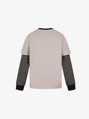 Layered T-Shirt mit gestreiften Ärmeln und Gothic-Stern-Print – Beige, Rückansicht | XoKool