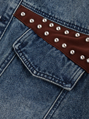 Chaleco vaquero con tachuelas, detalle del bolsillo del pecho y las tachuelas | XoKool