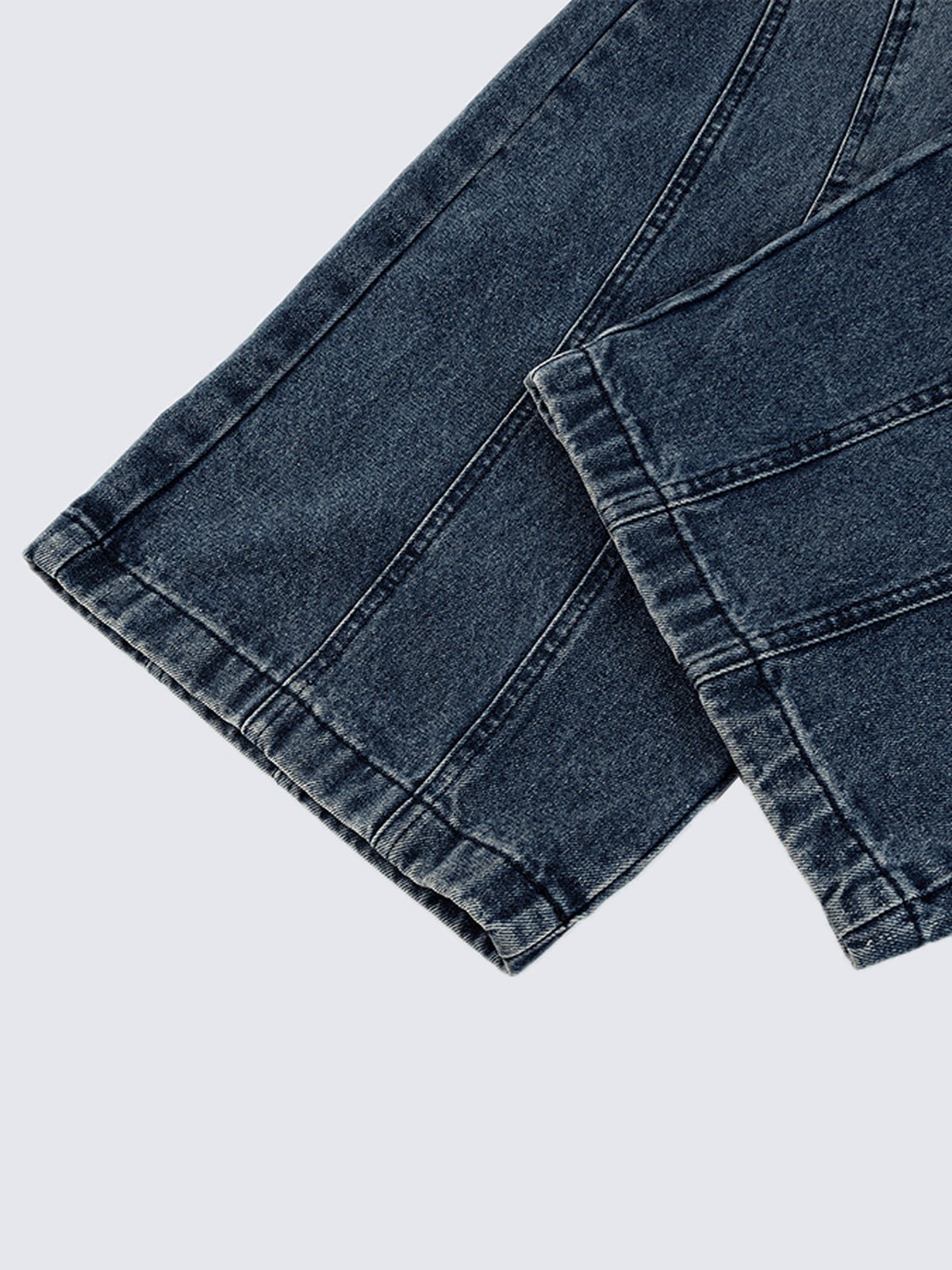 Wide Leg Jeans mit Nieten – Nahaufnahme vom Saum | XoKool