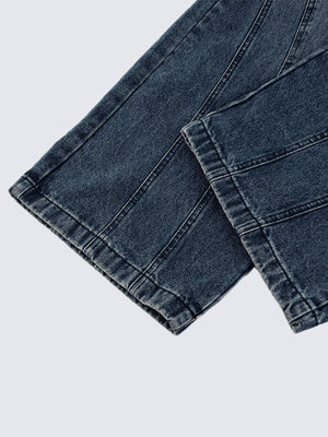 Wide Leg Jeans mit Nieten – Nahaufnahme vom Saum | XoKool