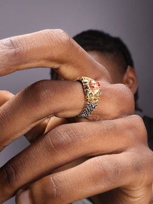 Anillo de ojo de dragón – en modelo, mano | XoKool