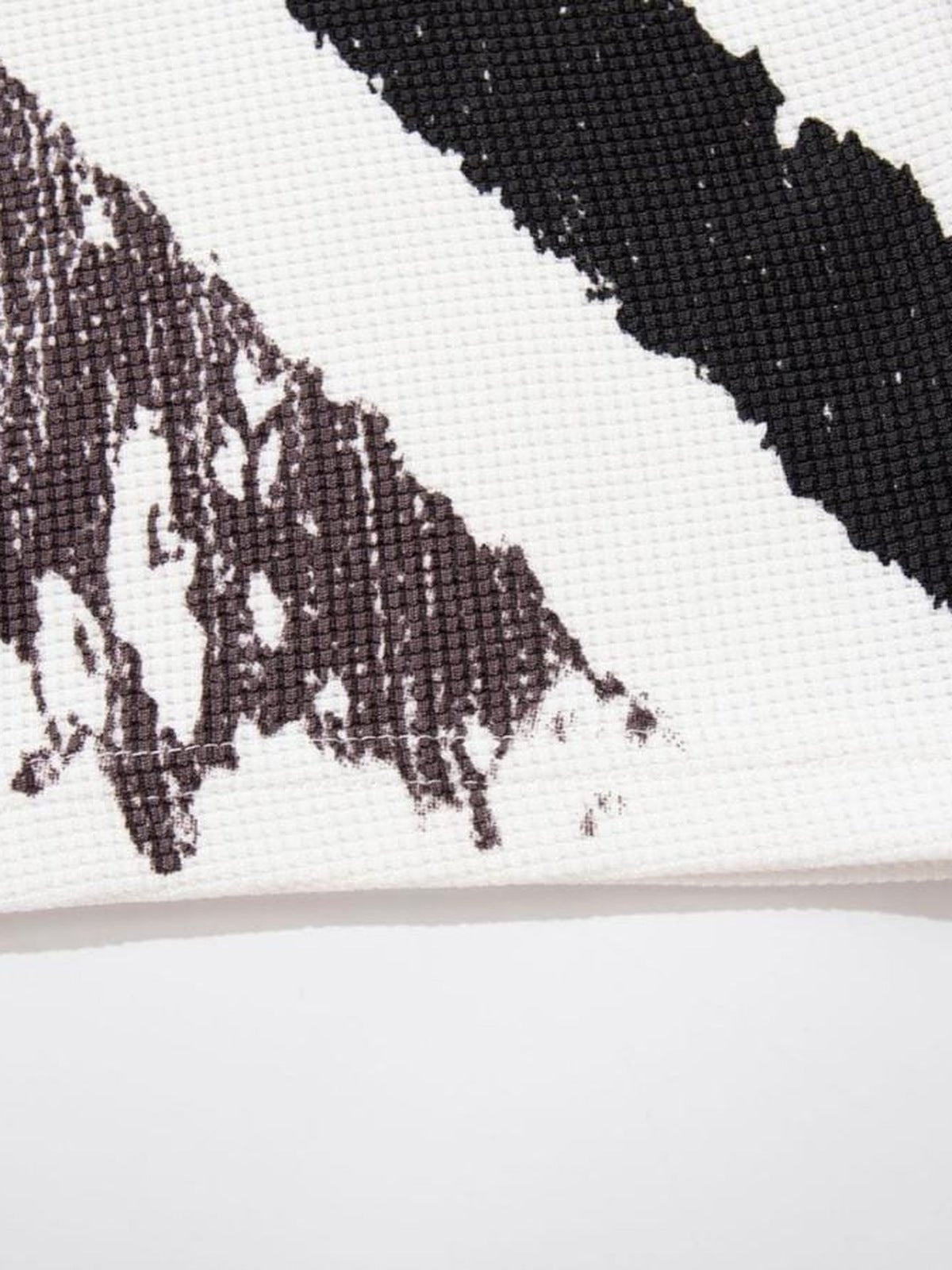 Union Jack raglan tee – print edge close-up | XoKool