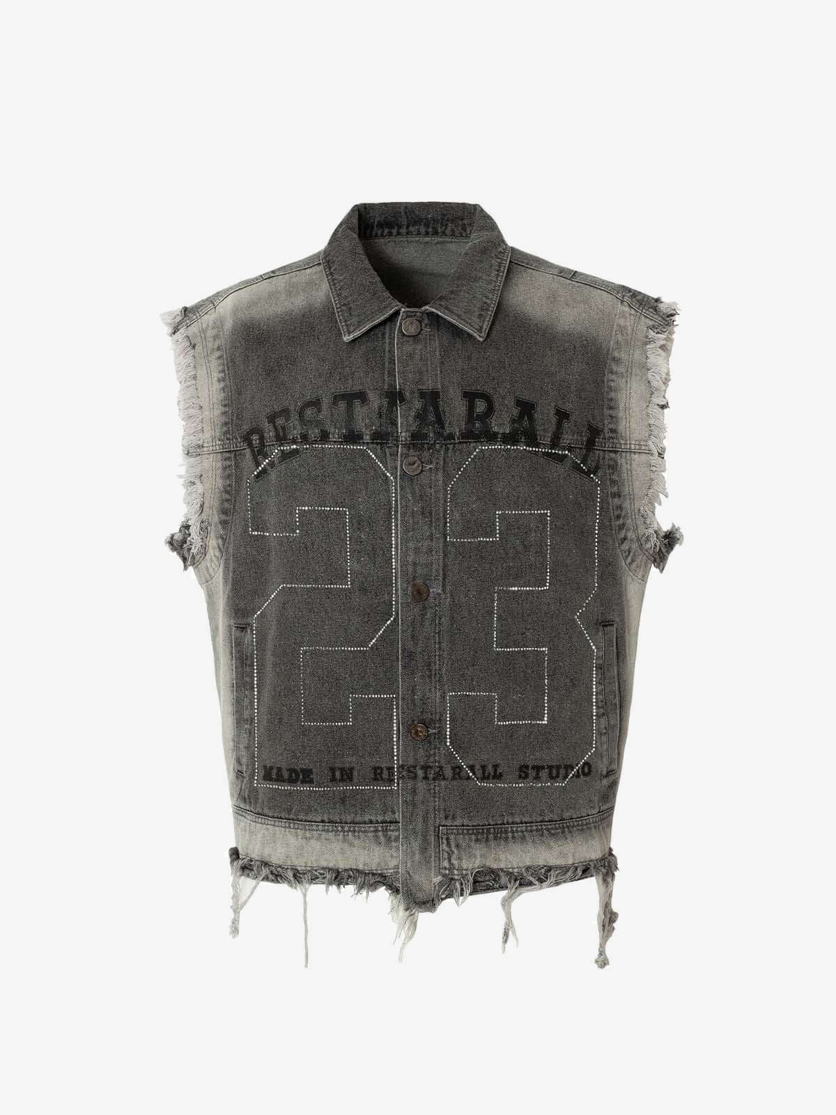 Graue Jeansweste mit Strass-Schriftzug im College-Stil – Grau, Vorderseite flach | XoKool