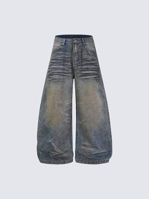 Jeans barrel con lavado vintage y efecto arrugado – azul vintage, frente en plano | XoKool