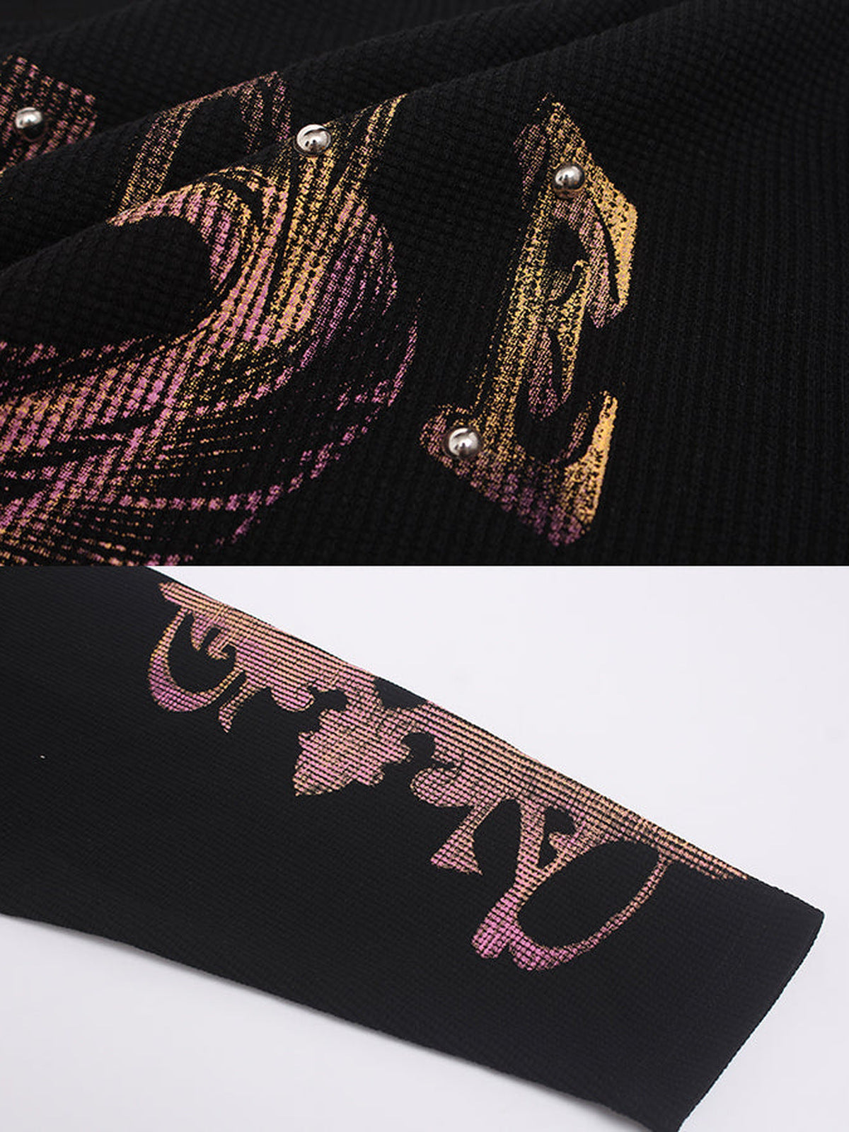 Waffle Knit Longsleeve mit Nieten-Kreuz – Schriftzug und Ärmelprint im Detail | XoKool