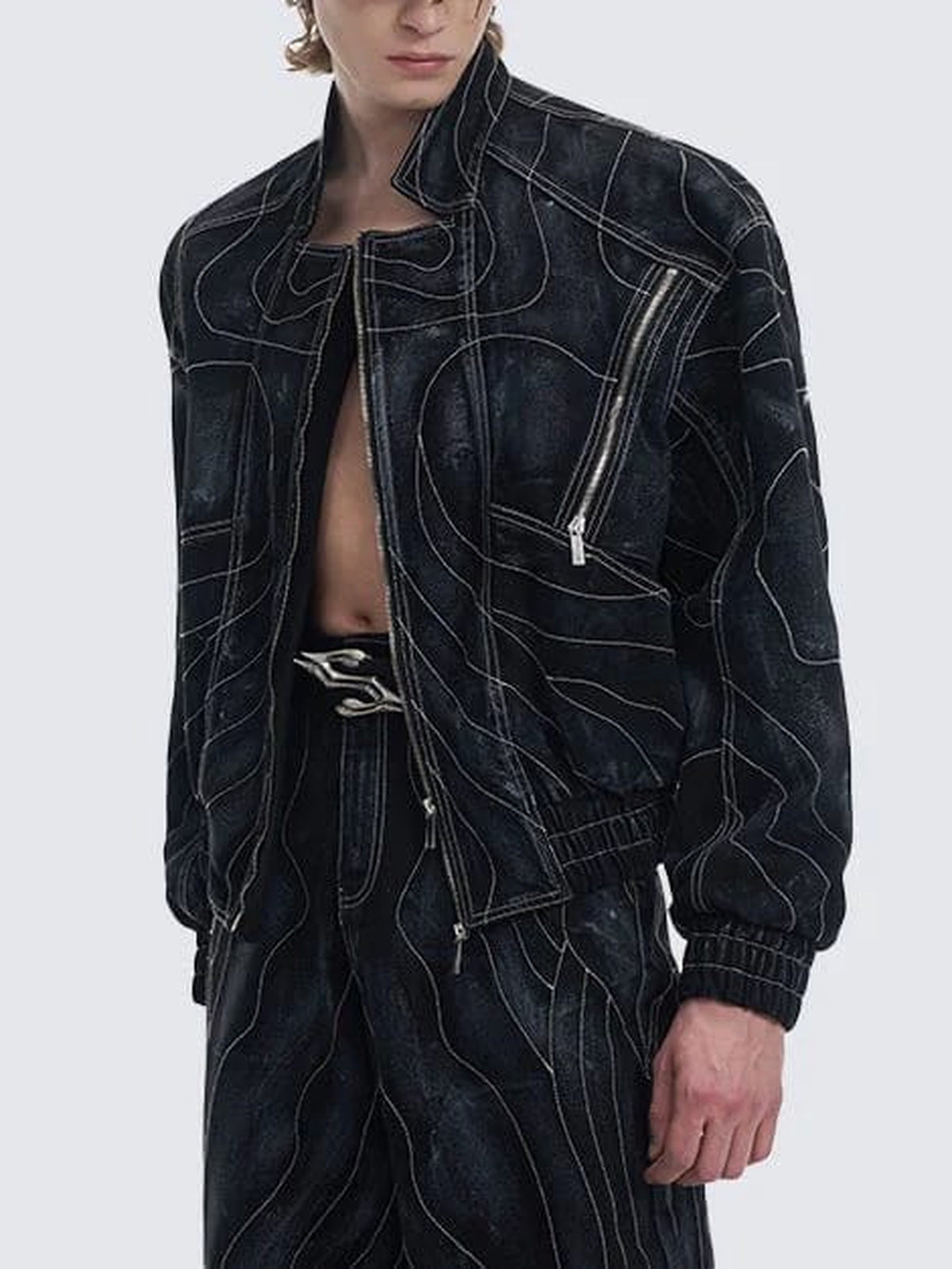Conjunto de denim negro lavado – chaqueta en modelo, abierta | XoKool