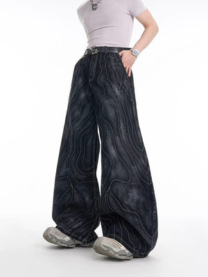 Conjunto de denim negro lavado – jeans en modelo, lateral | XoKool