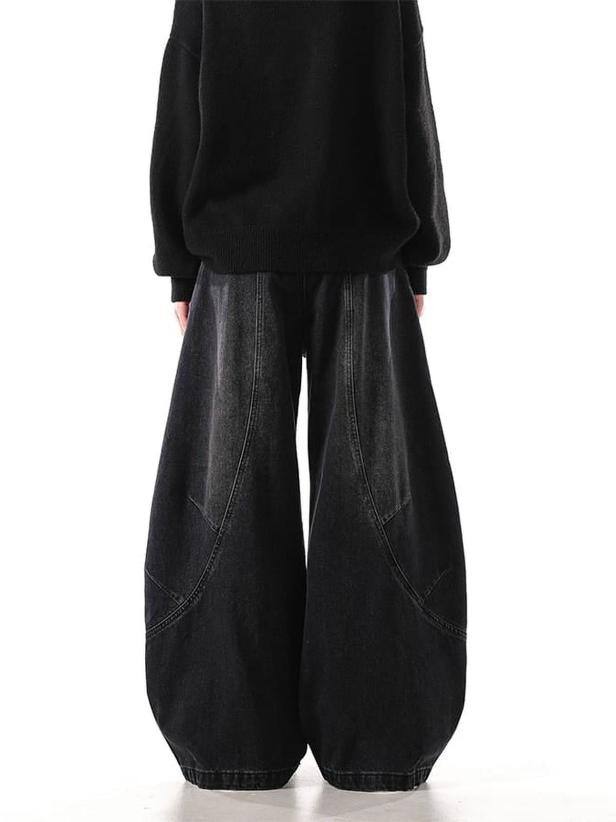 Black barrel jeans – on model, back | XoKool