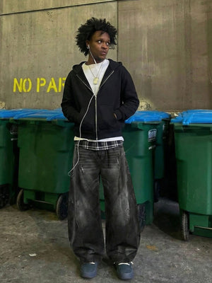 Washed black barrel jeans – street photo, front | XoKool