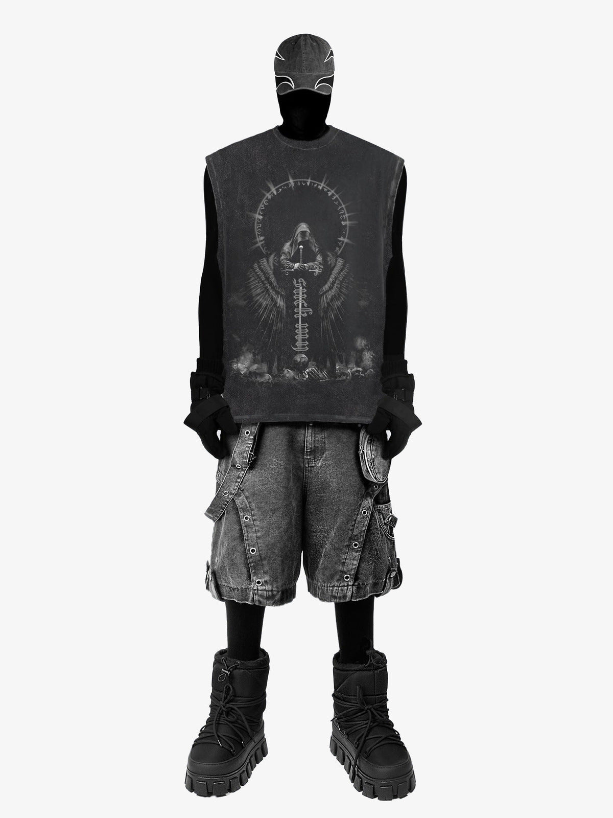 Gothic Tanktop in Washed Black mit Reaper-Print – am Model, über Longsleeve getragen | XoKool