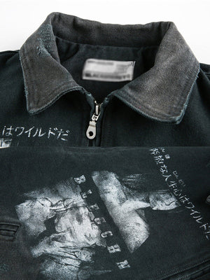 Washed Black Graphic Workwear-Jacke mit grauem Kragen – Nahaufnahme von Kragen und Brustprint | XoKool