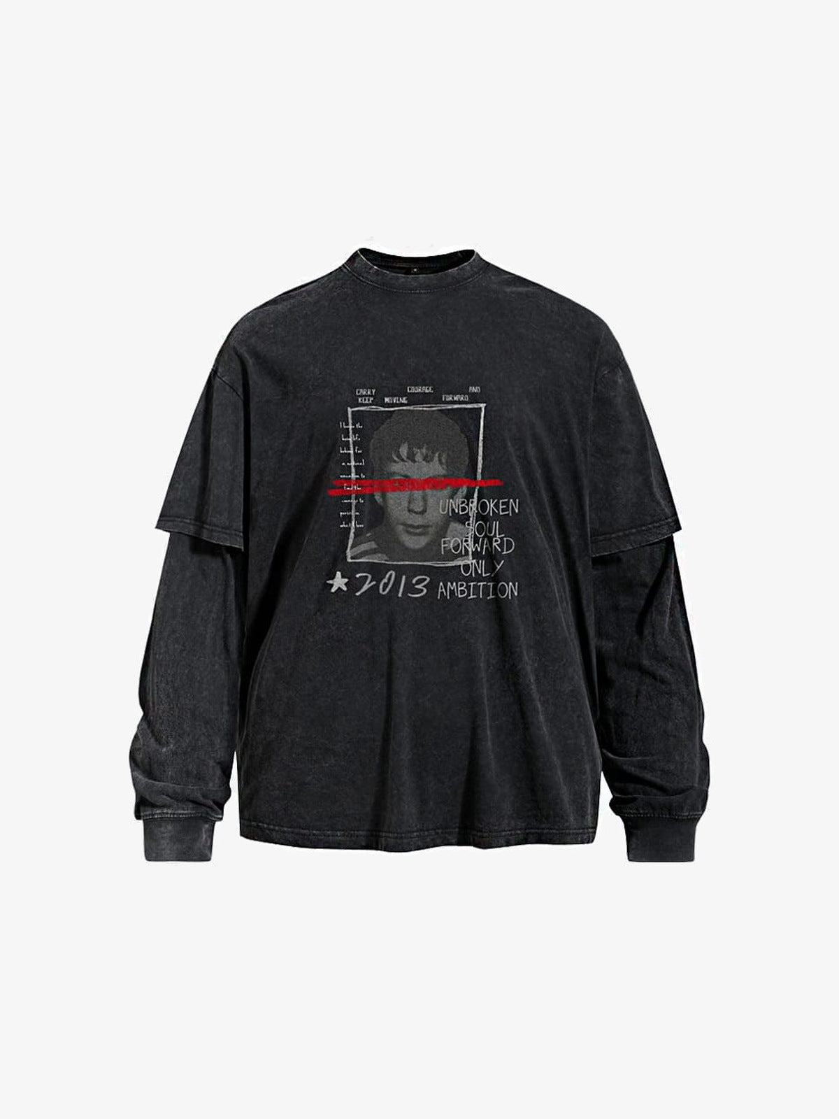 Camiseta de manga larga negra efecto lavado con capas y estampado de foto – negro lavado, vista frontal en plano | XoKool