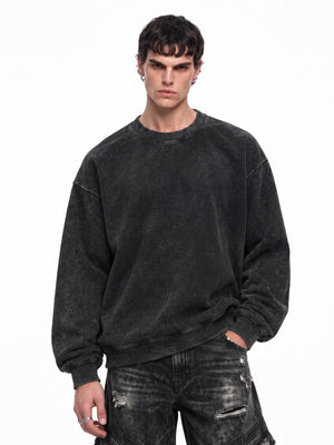 Sudadera cuello redondo oversize negro lavado – en modelo (hombre), vista frontal | XoKool