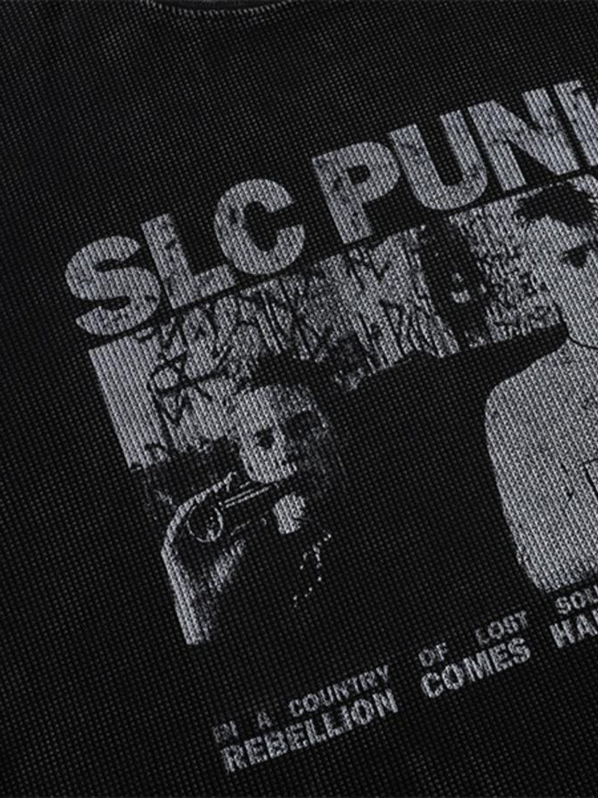 Washed Black Punk Longsleeve mit Fotocollage – Print im Detail | XoKool