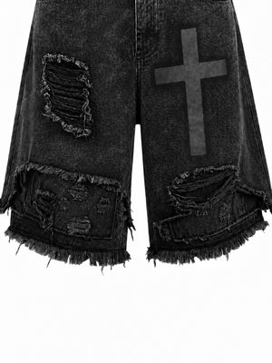 Schwarze Jorts im Used-Look – Detailaufnahme ausgefranster Saum und Risse | XoKool