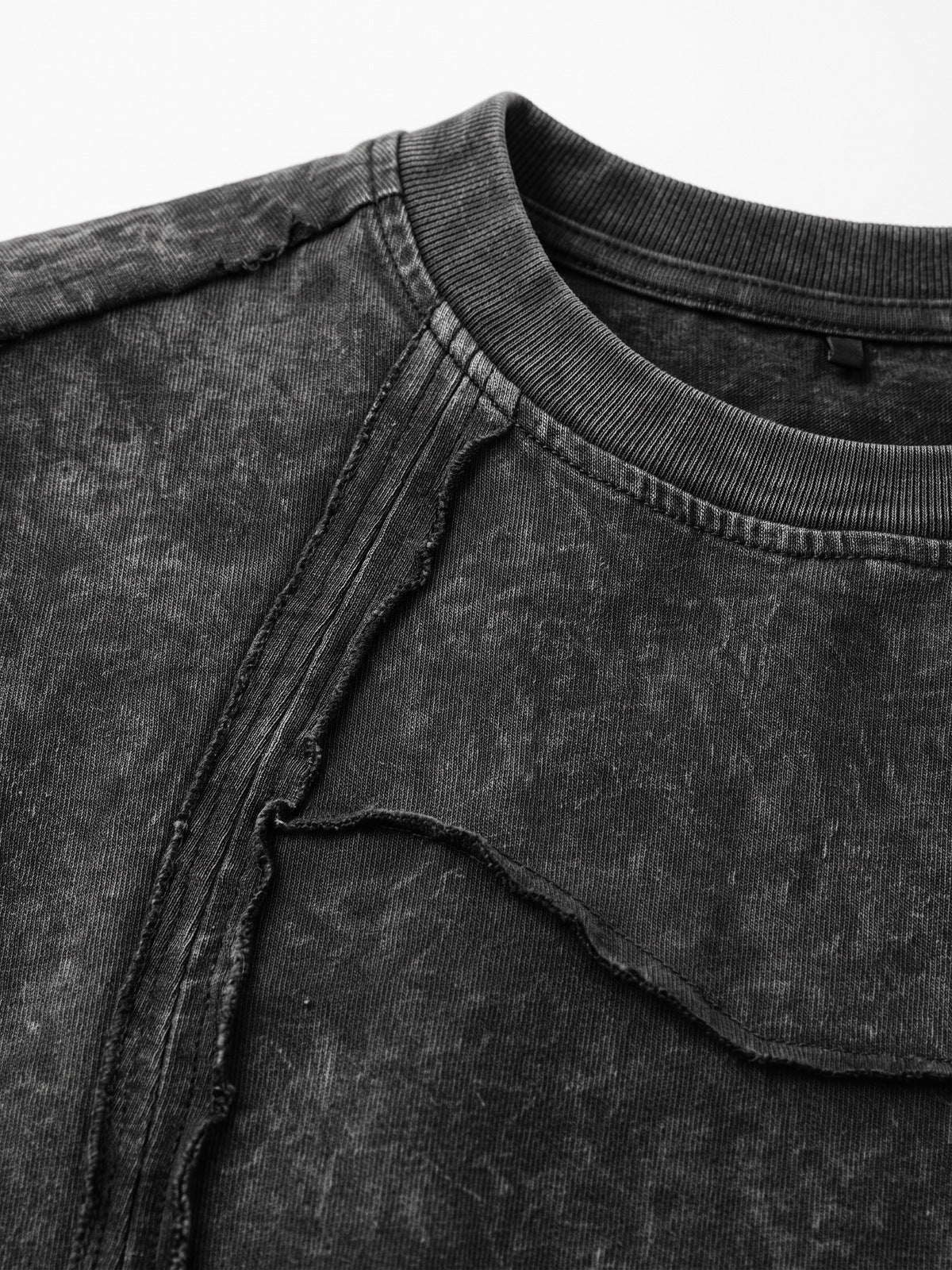 Washed Tanktop – Detailansicht des Ausschnitts | XoKool
