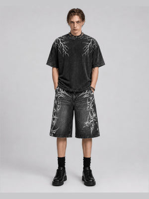 Washed Black Jorts mit Tribal-Print – am Model, Vorderseite im Ganzen | XoKool