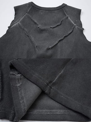 Ribbed tank top – neckline and hem close-up | XoKool