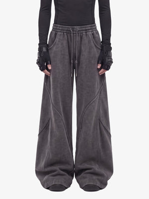 Washed Dark Grey Wide Leg Jogginghose – am Model von vorne (Ausschnitt) | XoKool