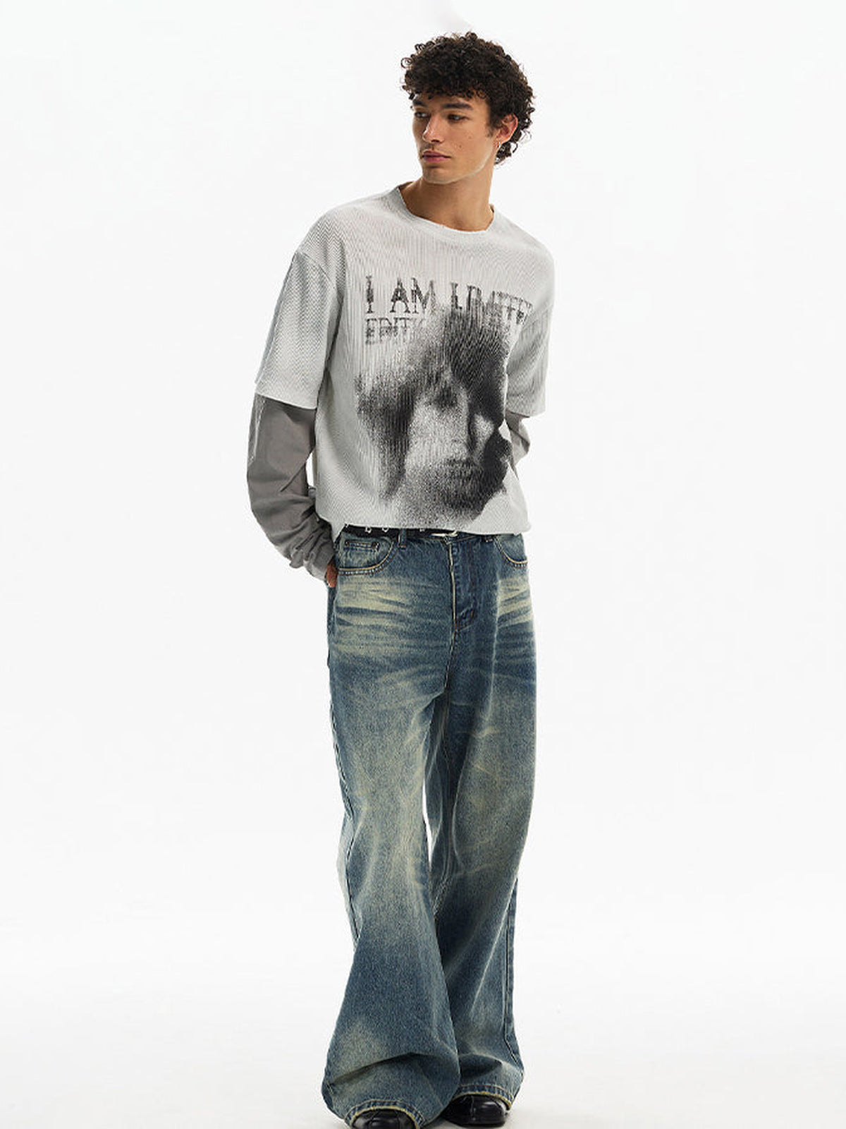 Double sleeve shirt – On model, light, full length | XoKool