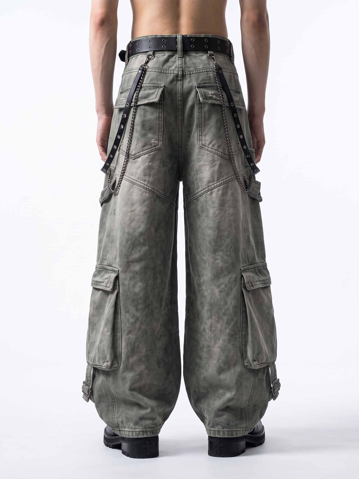 Gothic cargo pants – On model back | XoKool