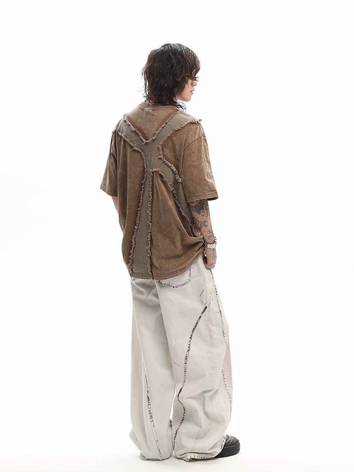 Gothic cross tee – Brown, on model back | XoKool