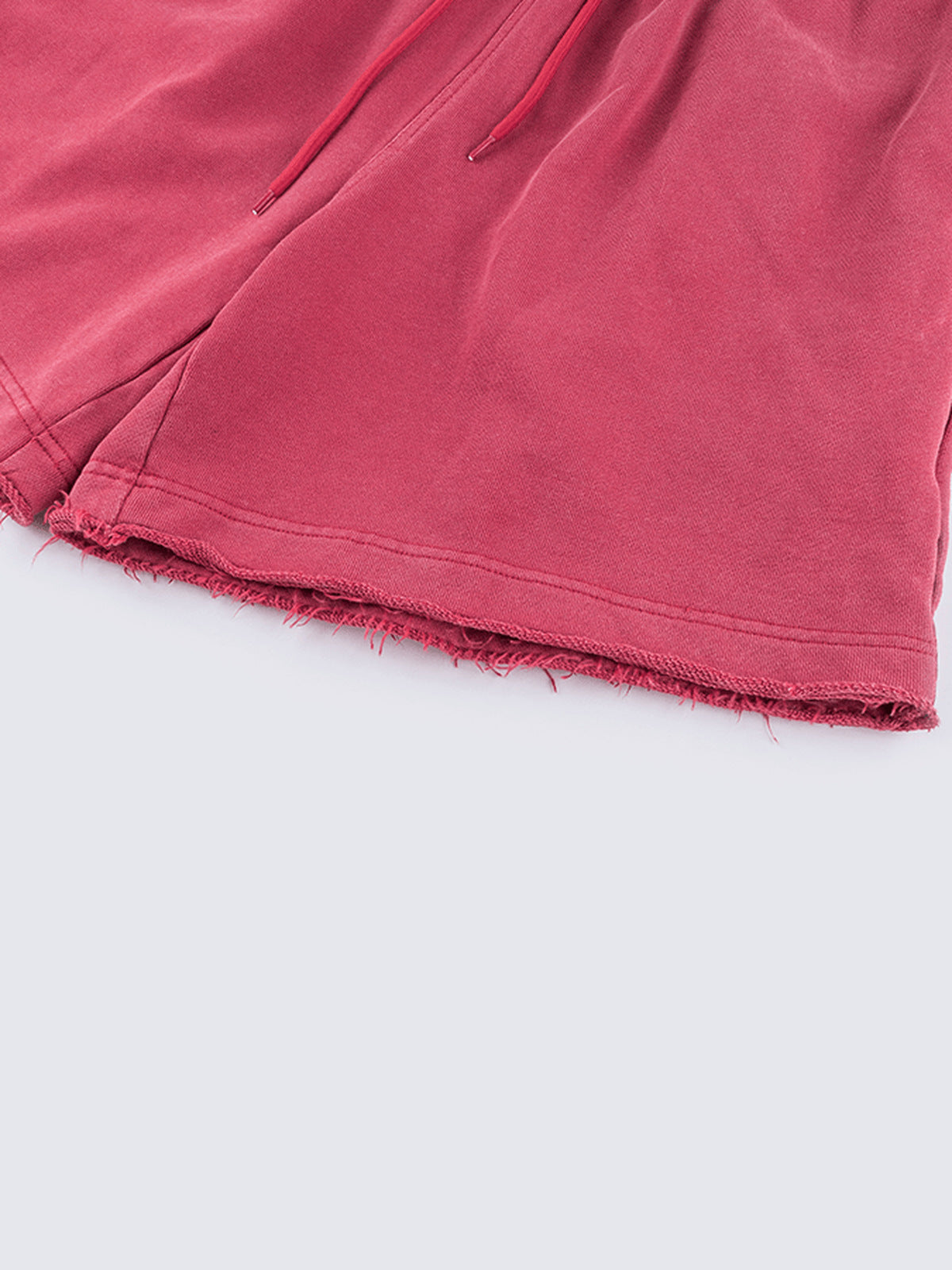 Sweat Shorts – raw hem close-up | XoKool
