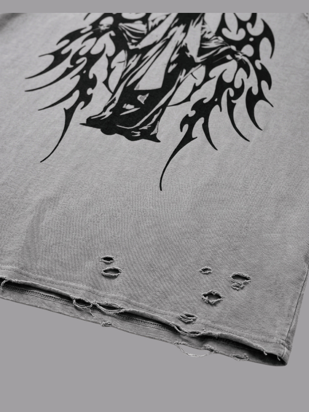 Angel wings raglan tee – hem holes close-up | XoKool
