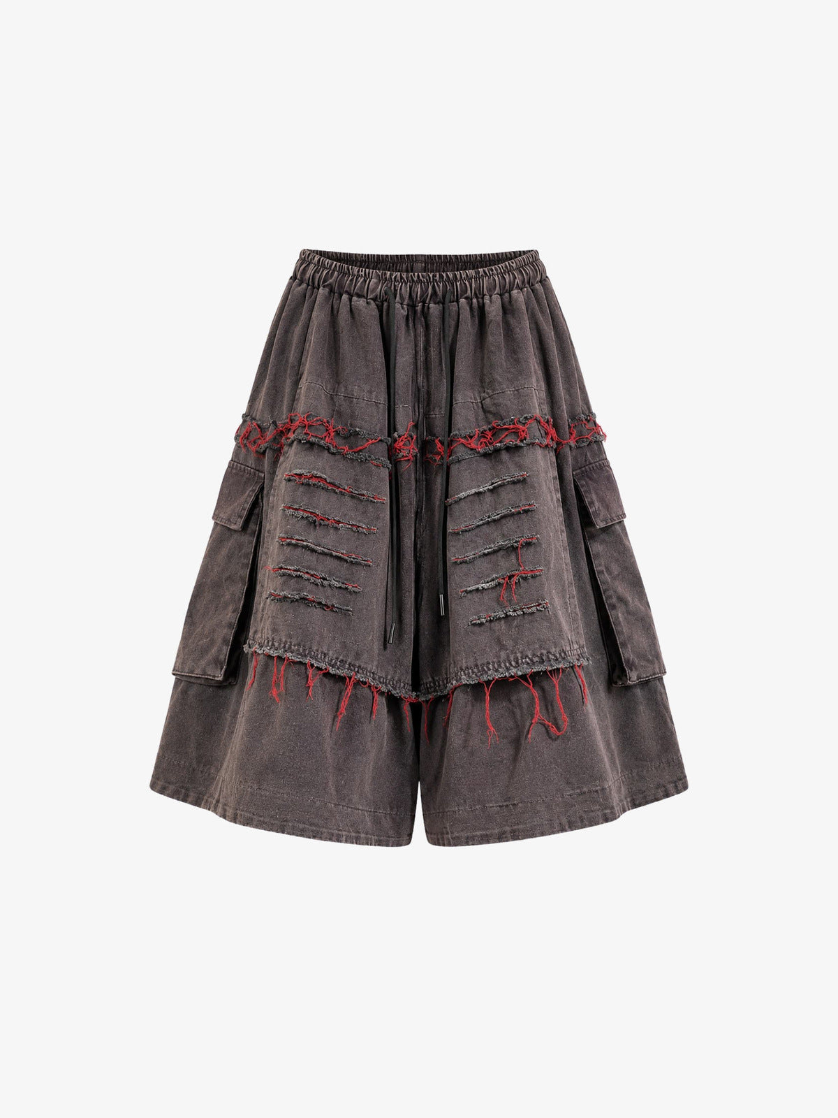 Washed graue Baggy Cargo Shorts mit ausgefransten Einsätzen – Grau/Rot, Vorderseite flach | XoKool