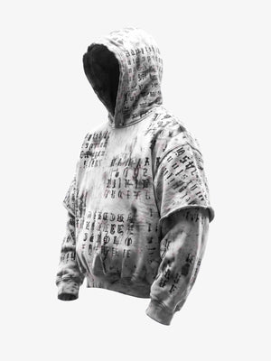 Washed Grauer Hoodie mit Gothic-Schriftzug und Layered-Ärmeln – Washed Grau, schräge Ansicht | XoKool