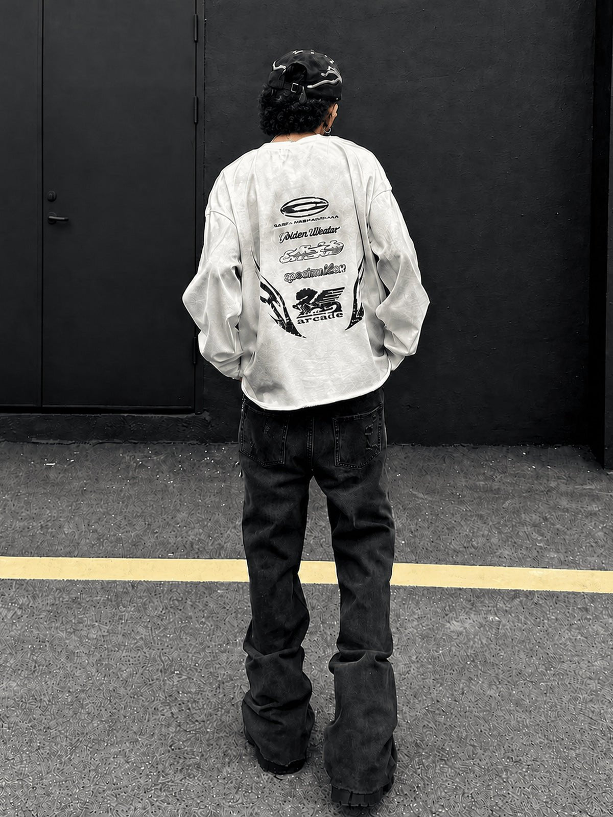 Washed Grunge Long Sleeve Shirt with Slogan Print – White, street on model back | XoKool