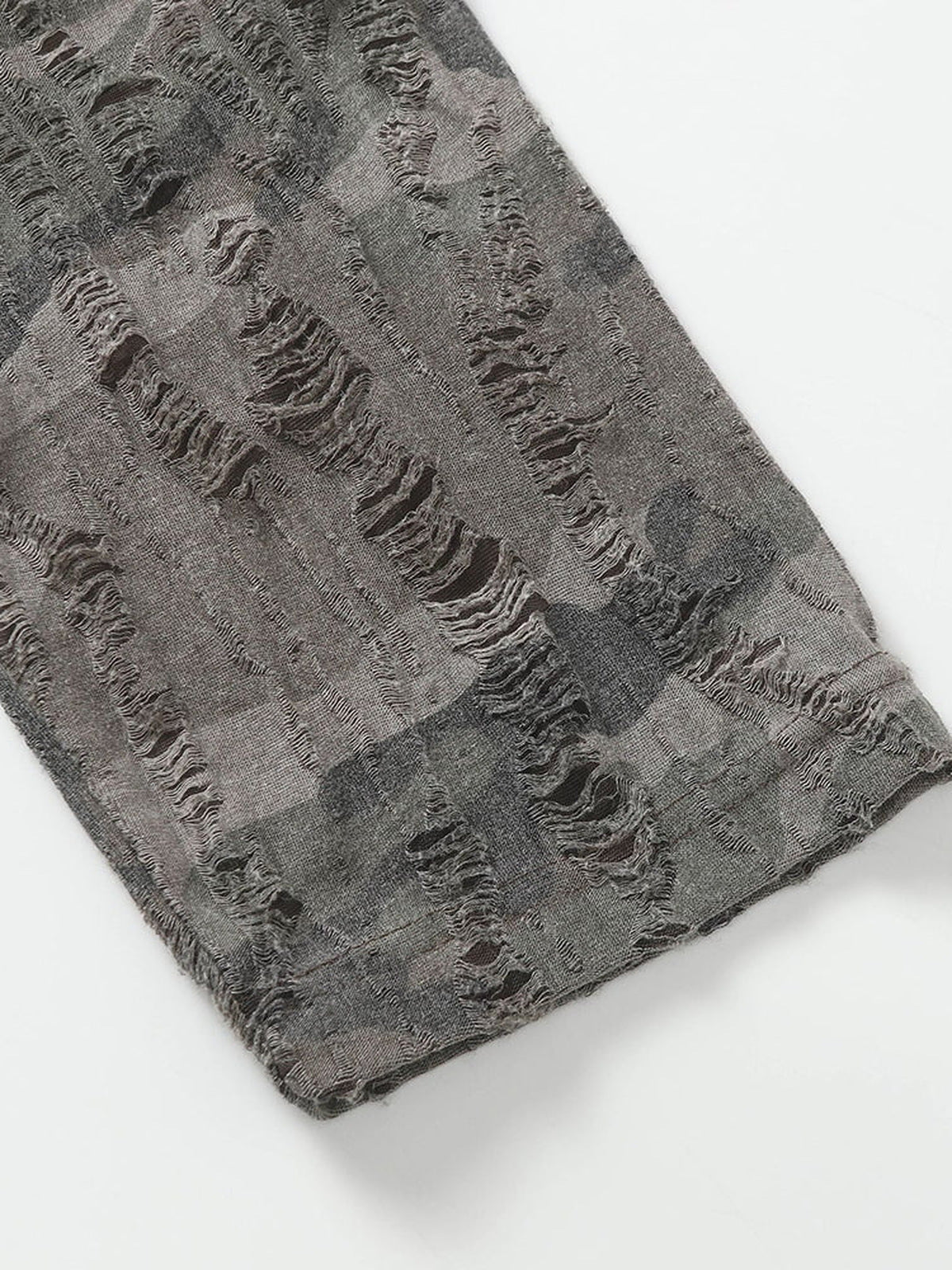 Shredded sleeve layered tee – shredded sleeve close-up | XoKool