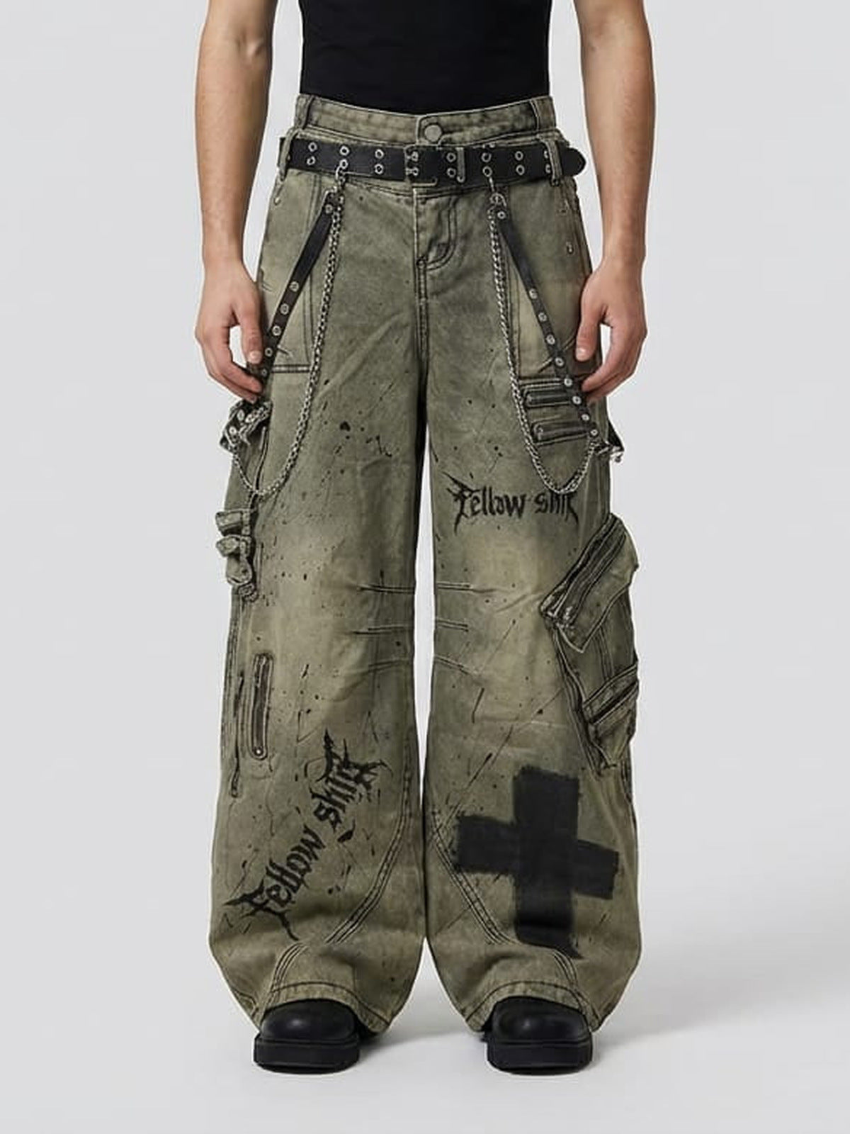 Pantalones cargo verde oliva con efecto lavado y doble cintura – en modelo, frente | XoKool