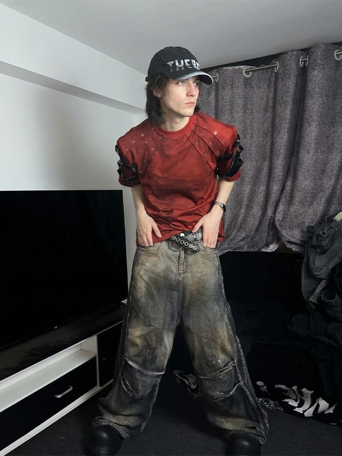 Eyelet strap punk tee – Rust Red, on model front | XoKool