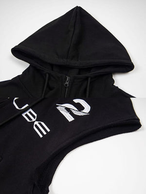 Sleeveless hoodie – Black, hood and chest close-up | XoKool