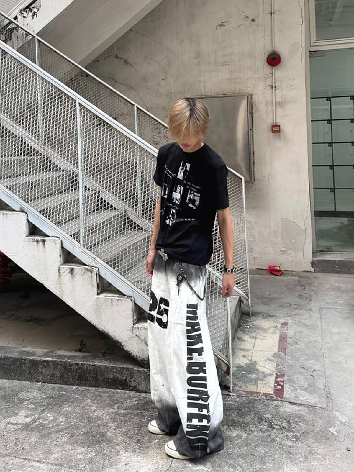 White Ombre Baggy Jeans – Streetfoto, Vorderansicht | XoKool