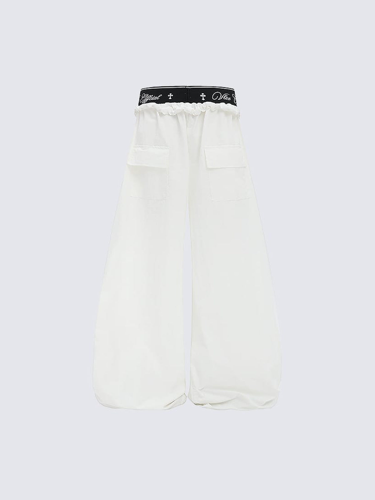 Pantalones paracaídas de pierna ancha con cintura estampada de cruces – Blanco, vista trasera | XoKool
