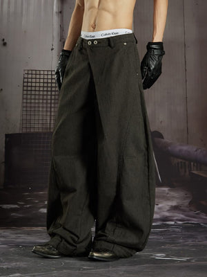 Pantalones barrel cruzados – Gris carbón en modelo, lateral | XoKool